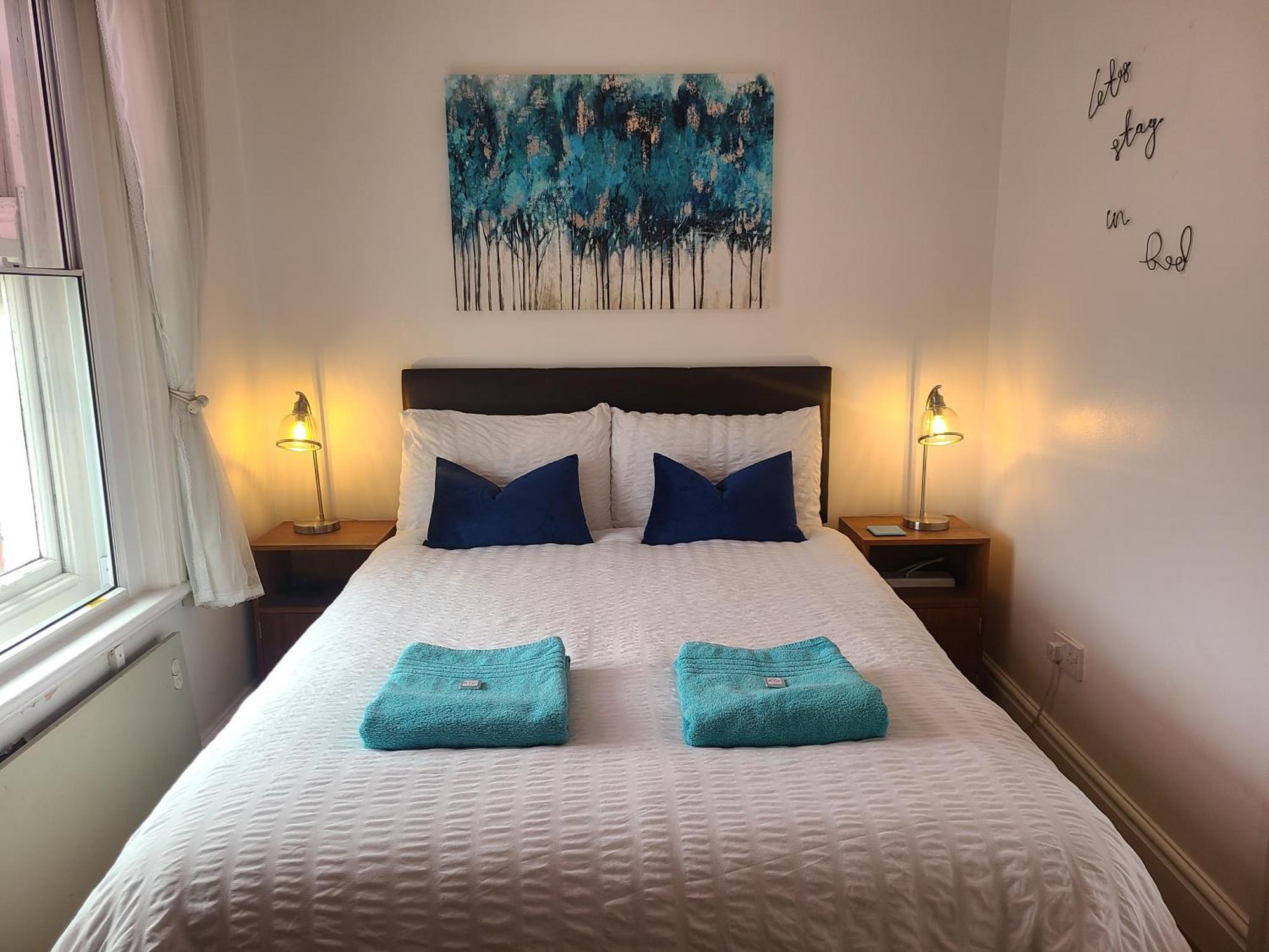Vale View Apartment, Prestatyn, North Wales - A Stylish, Dog-Friendly Holiday Let Just A 5 Min Walk To Beach & Town! ภายนอก รูปภาพ